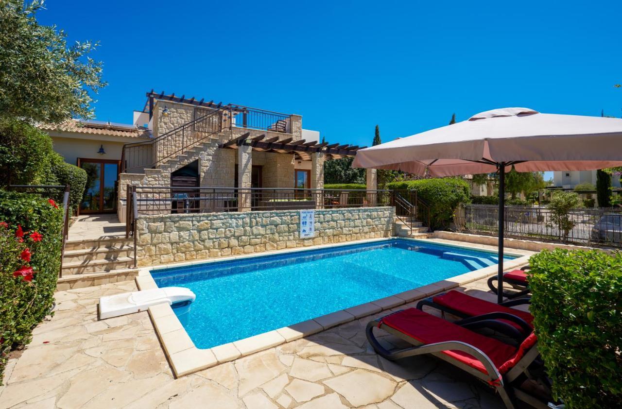 3 Bedroom Villa Madelini With Private Pool, Aphrodite Hills Resort Куклия Экстерьер фото